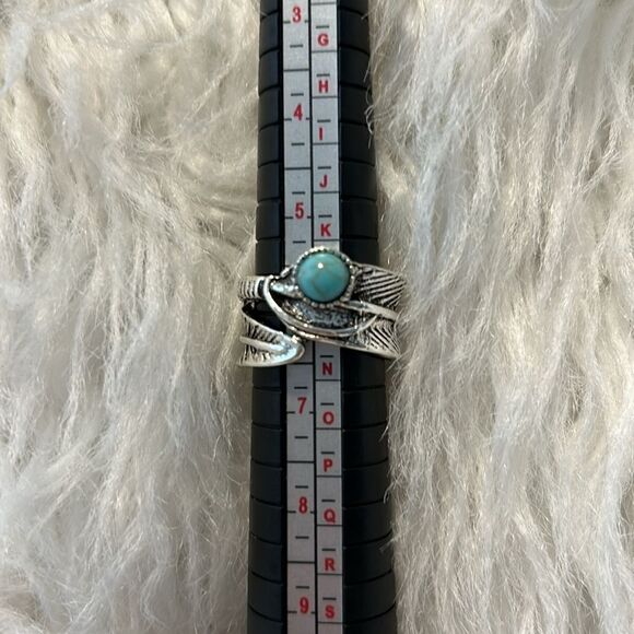 Western Rings- Size 6 - Picture 3 of 6